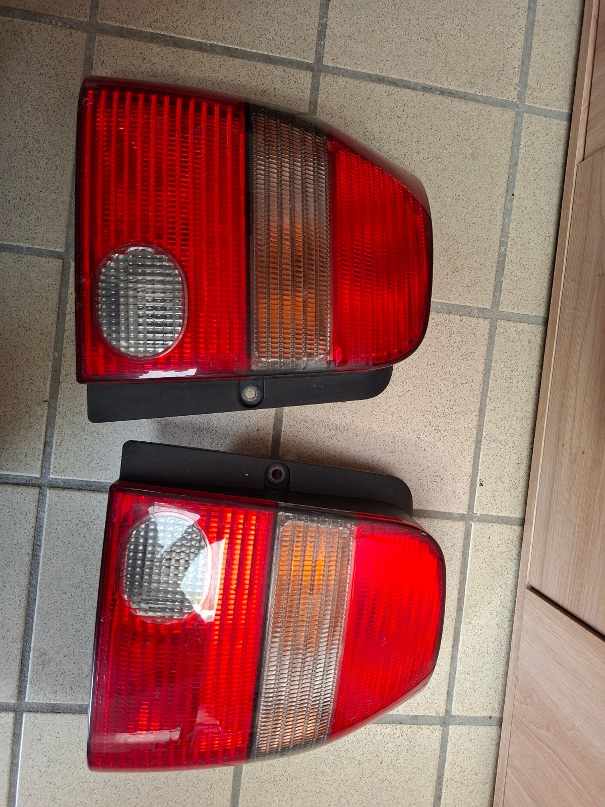 Lupo cambridge achterlichten, Ophalen