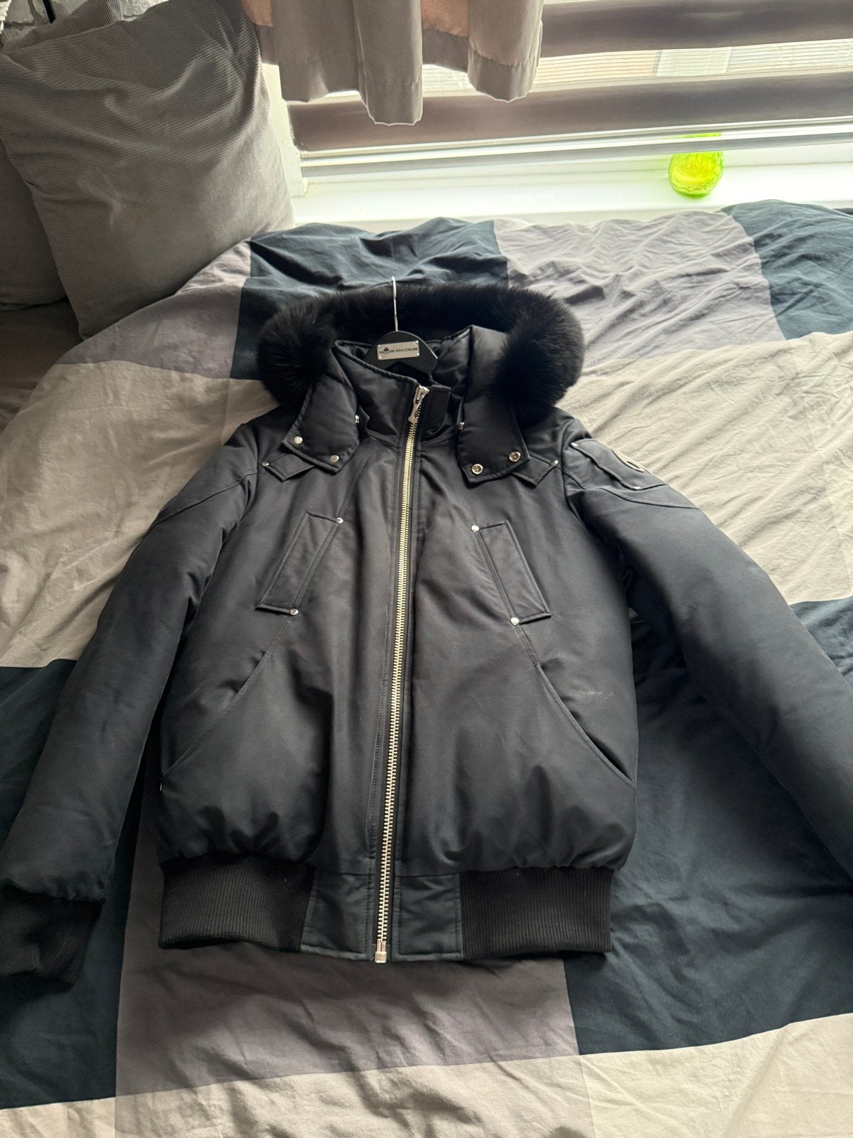Moose Knuckles bomberjack met bontkraag, Ophalen of Verzenden, Zo goed als nieuw, Maat 48/50 (M), Zwart