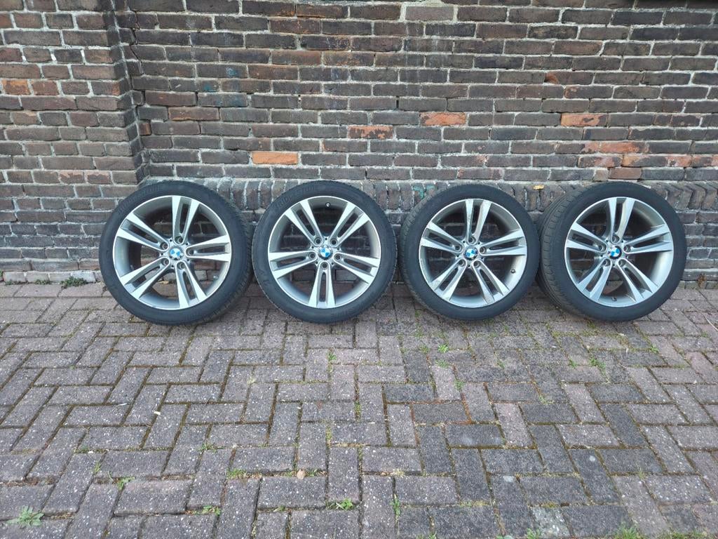 BMW Style 397 Breedset 18 inch met Bridgestone zomerbanden, Auto-onderdelen, Banden en Velgen, Ophalen, 18 inch, Gebruikt, Banden en Velgen