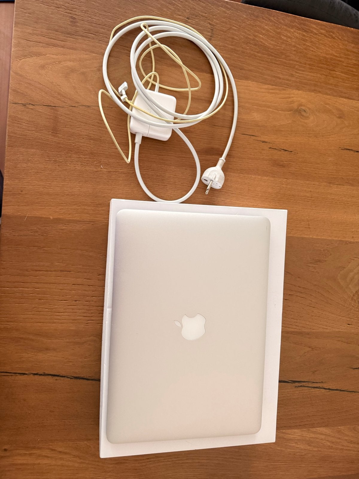 MacBook Air 13 inch Early 2015 - Zo goed als nieuw, Computers en Software, Apple Macbooks, Qwerty, 13 inch, Ophalen of Verzenden