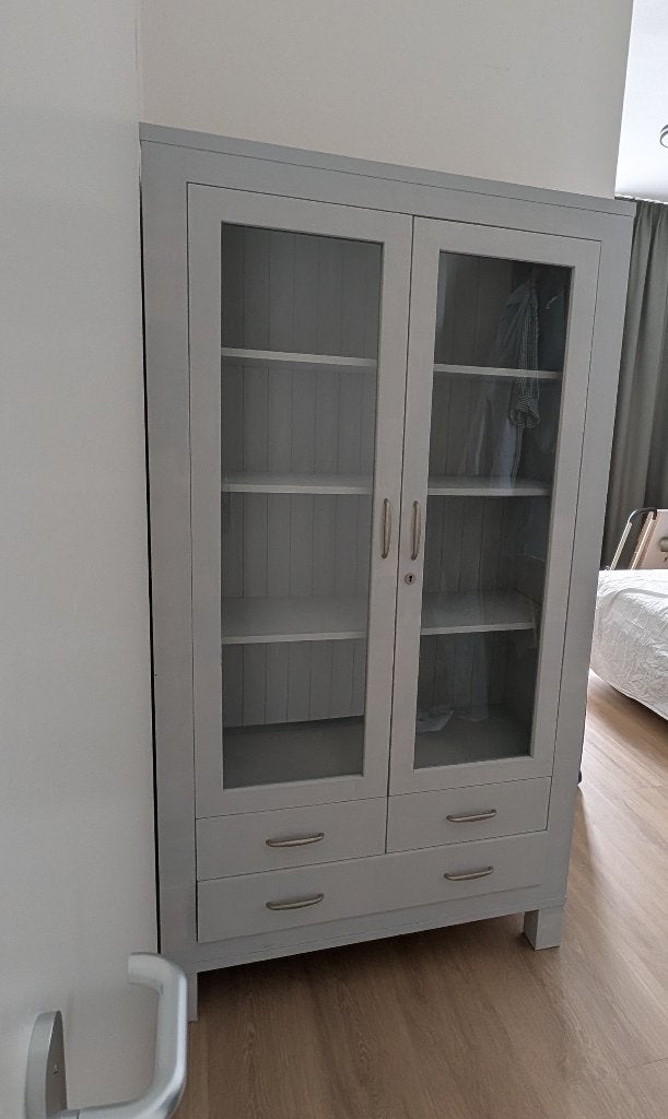 Stevige vitrinekast, Huis en Inrichting, Ophalen, Gebruikt, 150 tot 200 cm, Overige houtsoorten