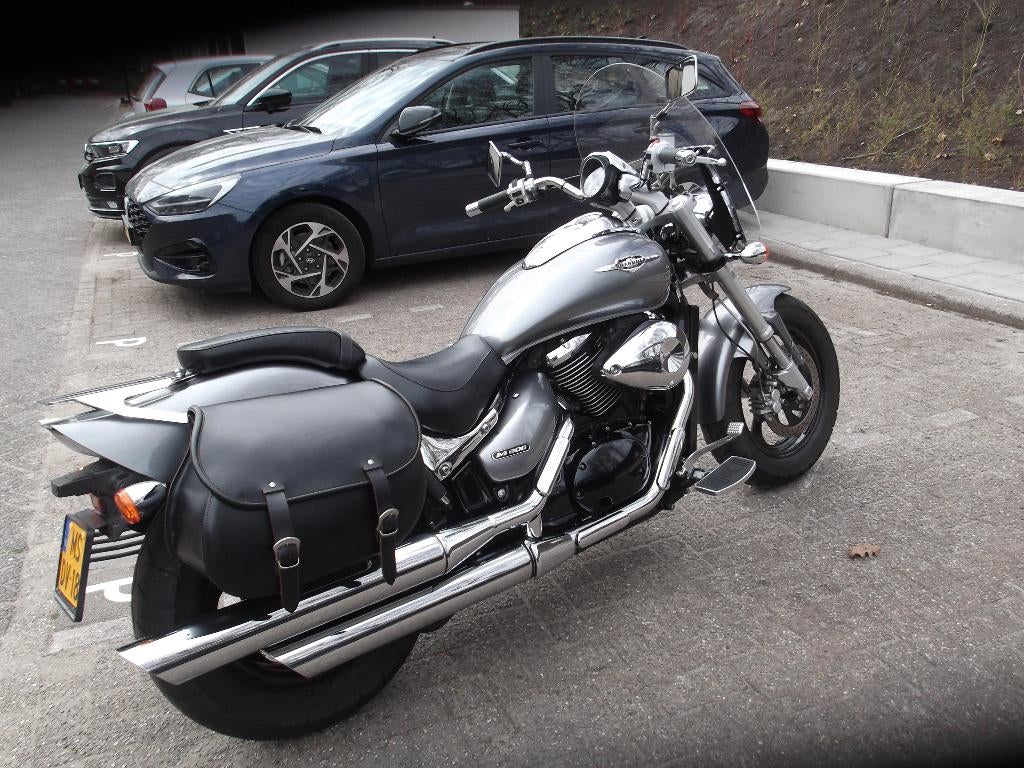 VZ800, nog geen 17000 km, beurt en nieuwe banden. 2007, Motoren, Motoren | Suzuki, 2 cilinders, LED Verlichting, Gebruikt, Particulier