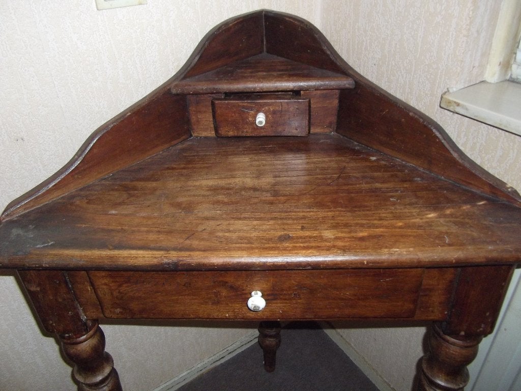 *Brocante stijl hoekkastje*, Ophalen