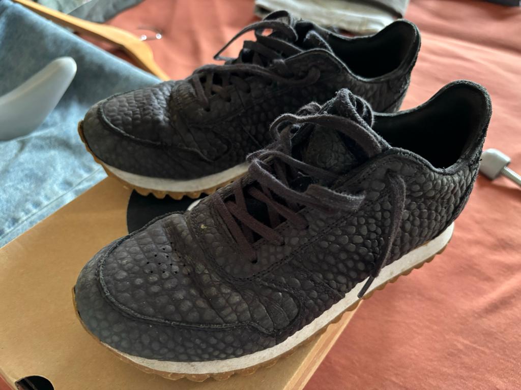 Zwarte Woden sneakers maat 37, Kleding | Dames, Schoenen, Ophalen of Verzenden, Gedragen, Zwart, Sneakers of Gympen