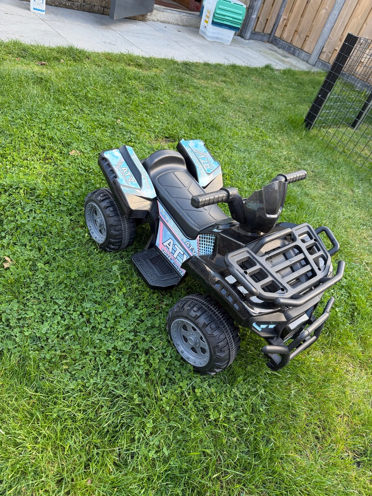 Elektrische kinderquad ATV Super Winner gratis af te halen, Gebruikt