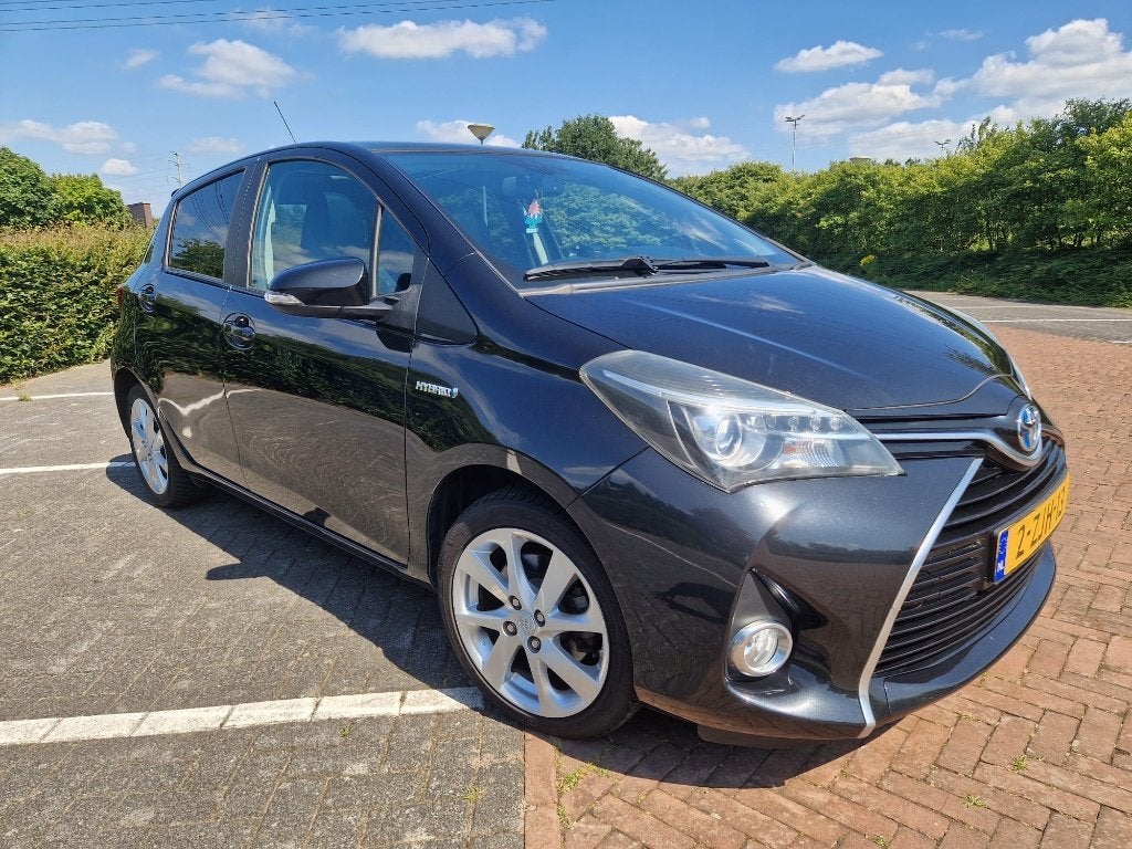 Toyota Yaris 1.5 Hybrid|AUTOMAAT|2015|PANO|Camera|Cruise|NAP, 74 pk, 4 cilinders, Origineel Nederlands, Yaris
