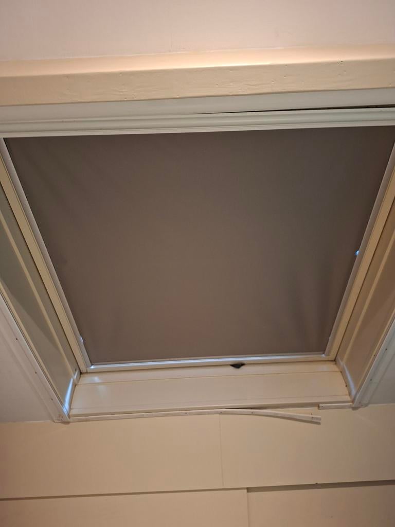 Velux verduisteringsgordijn rolgordijn dakraam grijs, Ophalen, Grijs