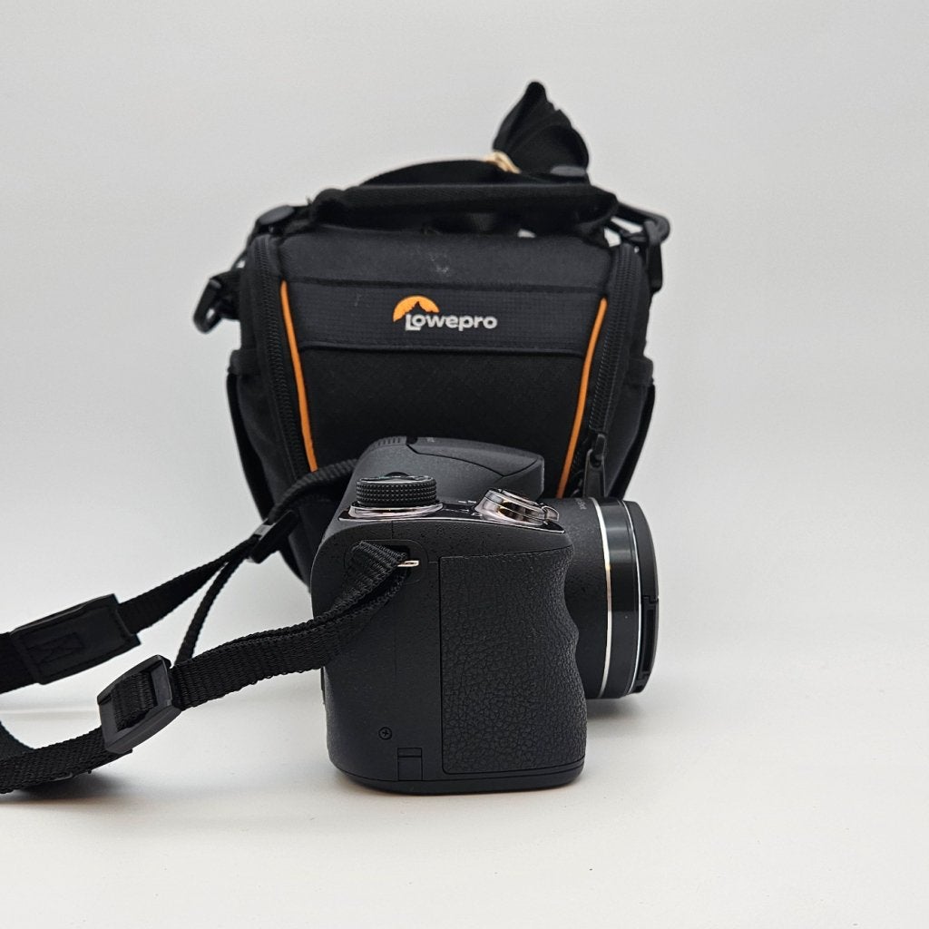 Sony Cybershot DSC-H300 Compactcamera in Zeer Nette Staat, Sony, Zo goed als nieuw, Support@sony.com, 1-7-1 Konan, Minato-ku
Tokyo 108-0075
Japan