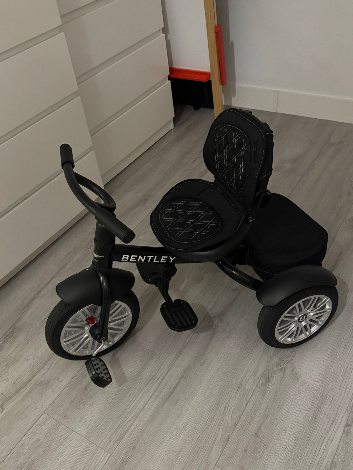 Bentley driewieler - Zo goed als nieuw, Ophalen, Zo goed als nieuw, Terugtraprem, Duwstang