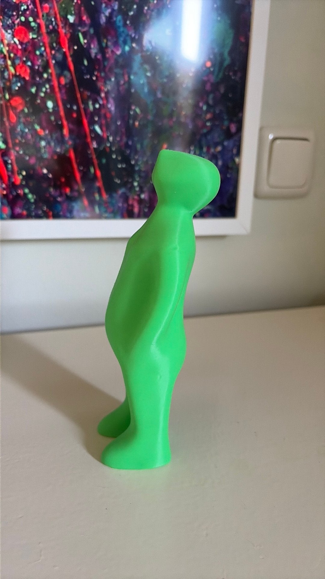 The Visitor groen, Ophalen of Verzenden, 17 cm, Beeld, Kunststof