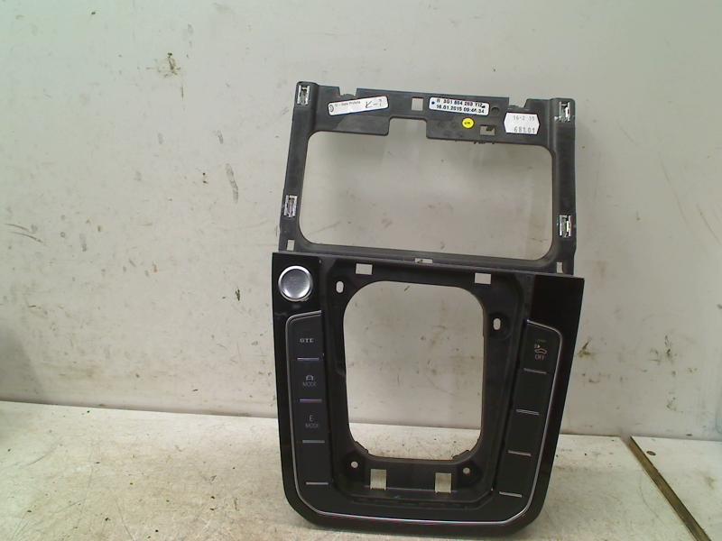 Middenconsole Volkswagen Passat Variant (3G5) 2016 3G1864263, Gebruikt, Volkswagen, Volkswagen AG, Kundenbetreuung@volkswagen.de