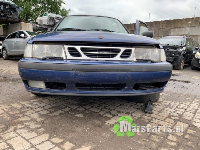 Voorbumper van een Saab 9-3