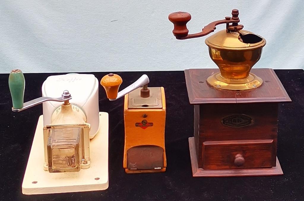 3 Vintage keuken koffiemolen Koffiemaler PeDe KyM Handmolen, Antiek en Kunst, Antiek | Keukenbenodigdheden, Ophalen of Verzenden