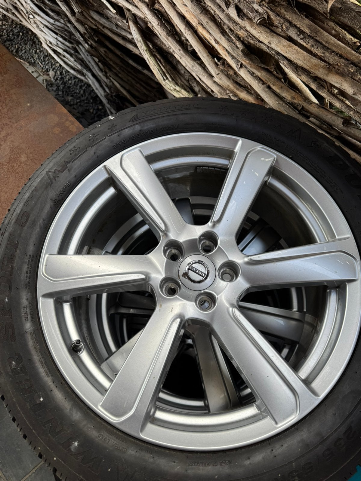 Volvo XC90 T8 19 inch velgen met winterbanden 235/55R19, Auto-onderdelen, Banden en Velgen, Banden en Velgen, Winterbanden, 19 inch