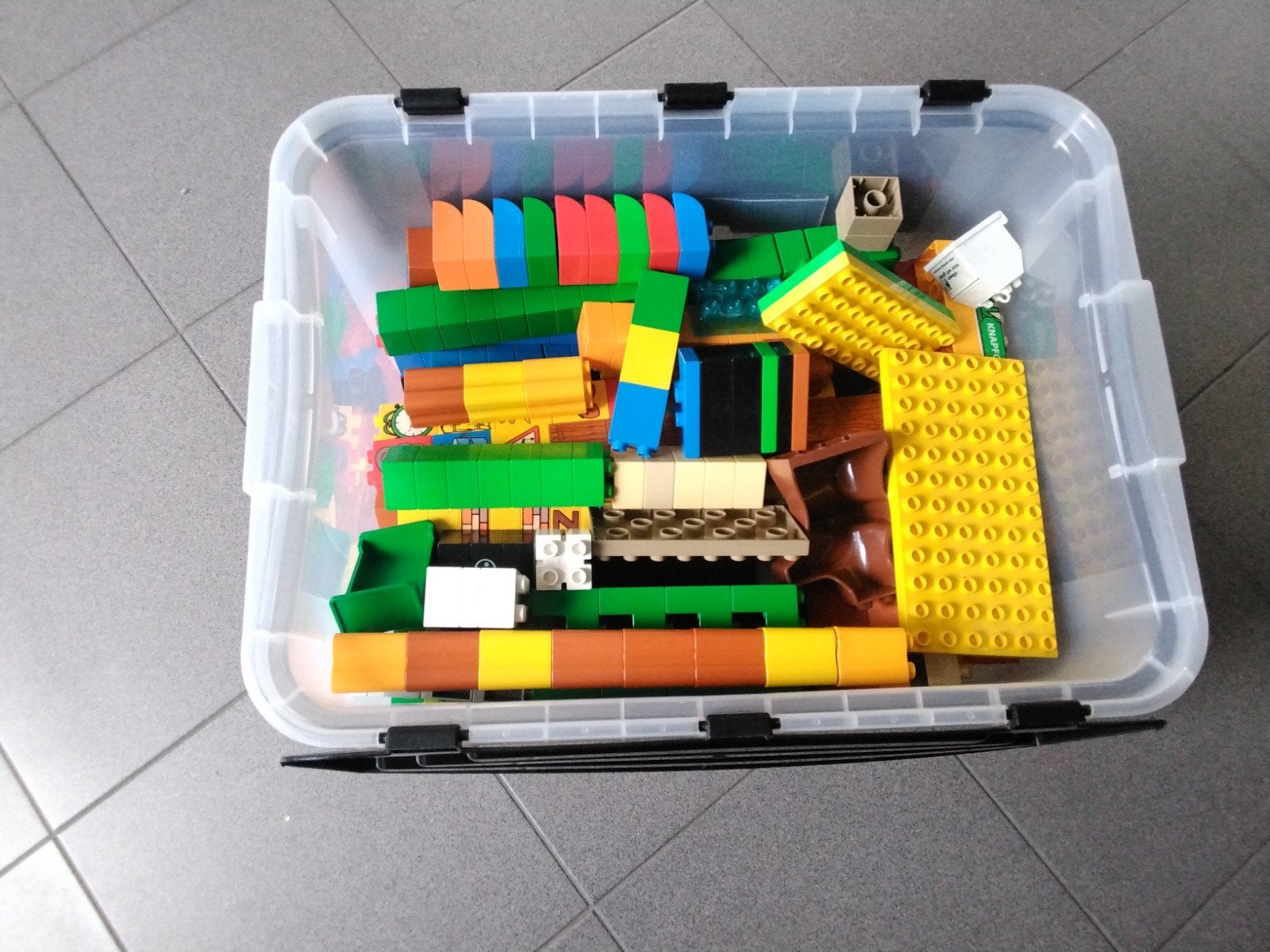 Duplo  blokken incl  opberg box, Kinderen en Baby's, Speelgoed | Bouwstenen, Ophalen, Gebruikt
