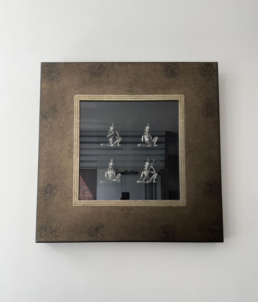 Wanddecoratie - Schaduwkist met zilveren Boeddha’s, Ophalen, Oorspronkelijke maker, Zo goed als nieuw, Schilderij