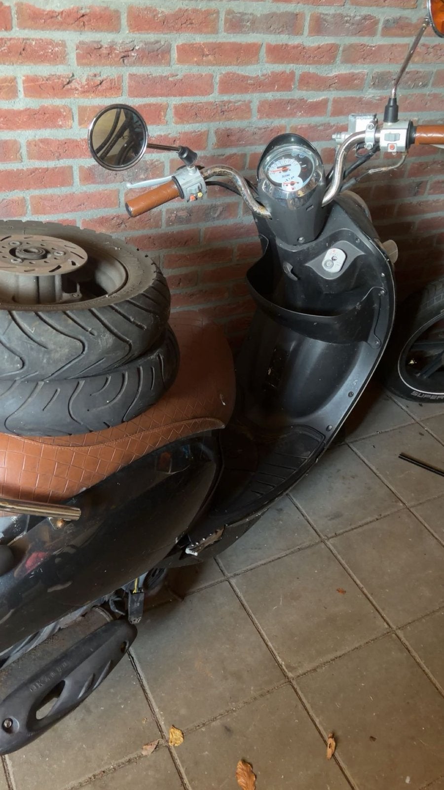 SYM Mio Scooter Zwart - Inclusief Extra Banden, Ophalen of Verzenden, Gebruikt, Overige typen, SYM