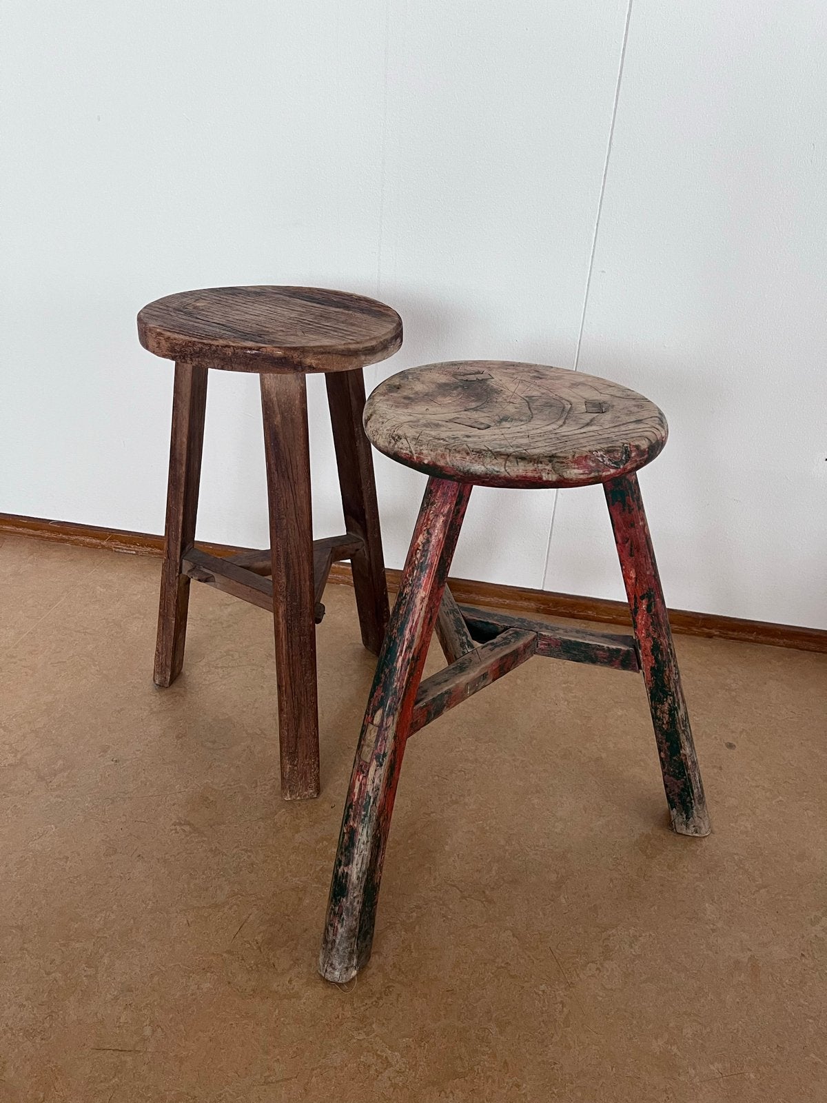 Set van 2 Vintage Houten Krukjes - Rustieke Charme, Ophalen