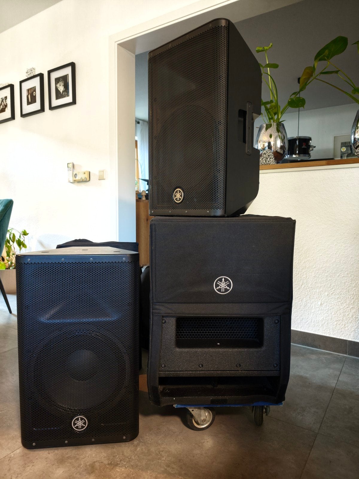 Yamaha DXR12 MK2 (2x) & DXS12 MK2 (1x) PA Systeem, Ophalen, Zo goed als nieuw, Audio