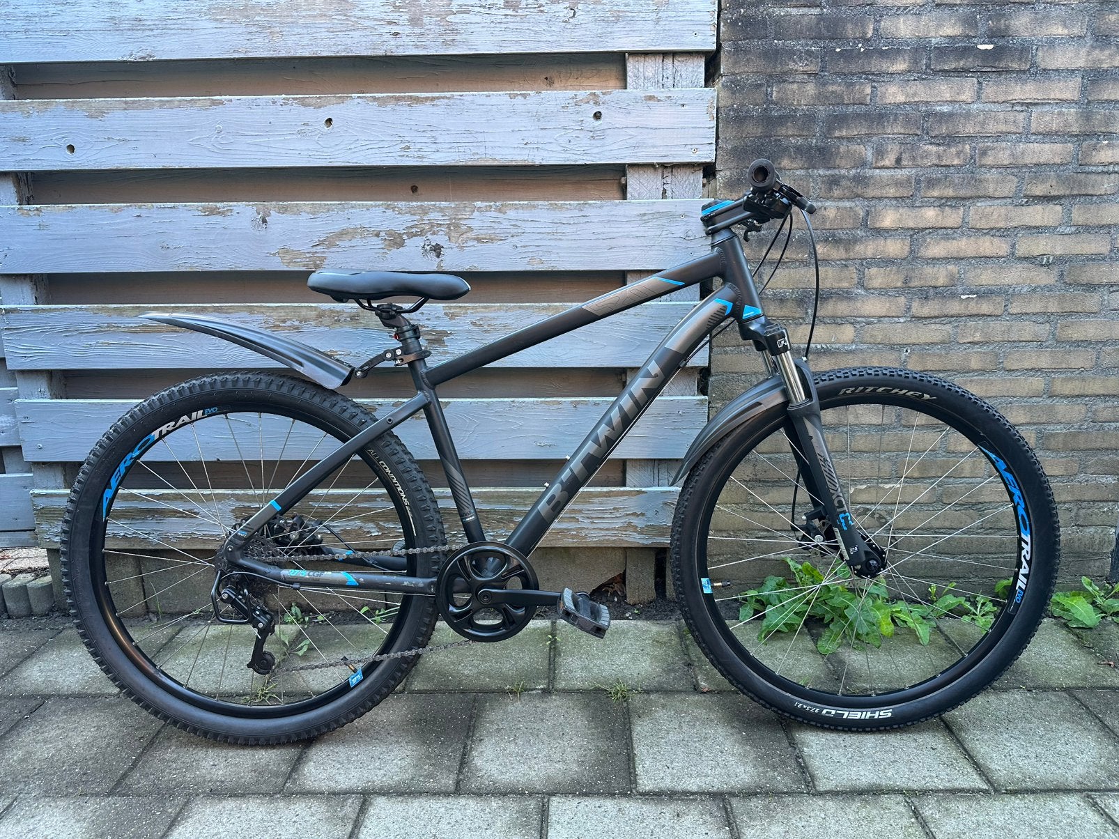Btwin Rockrider 27,5 inch mountainbike jongens/meisjes fiets, Fietsen en Brommers, Fully, 45 tot 49 cm, Zo goed als nieuw, Schijfrem