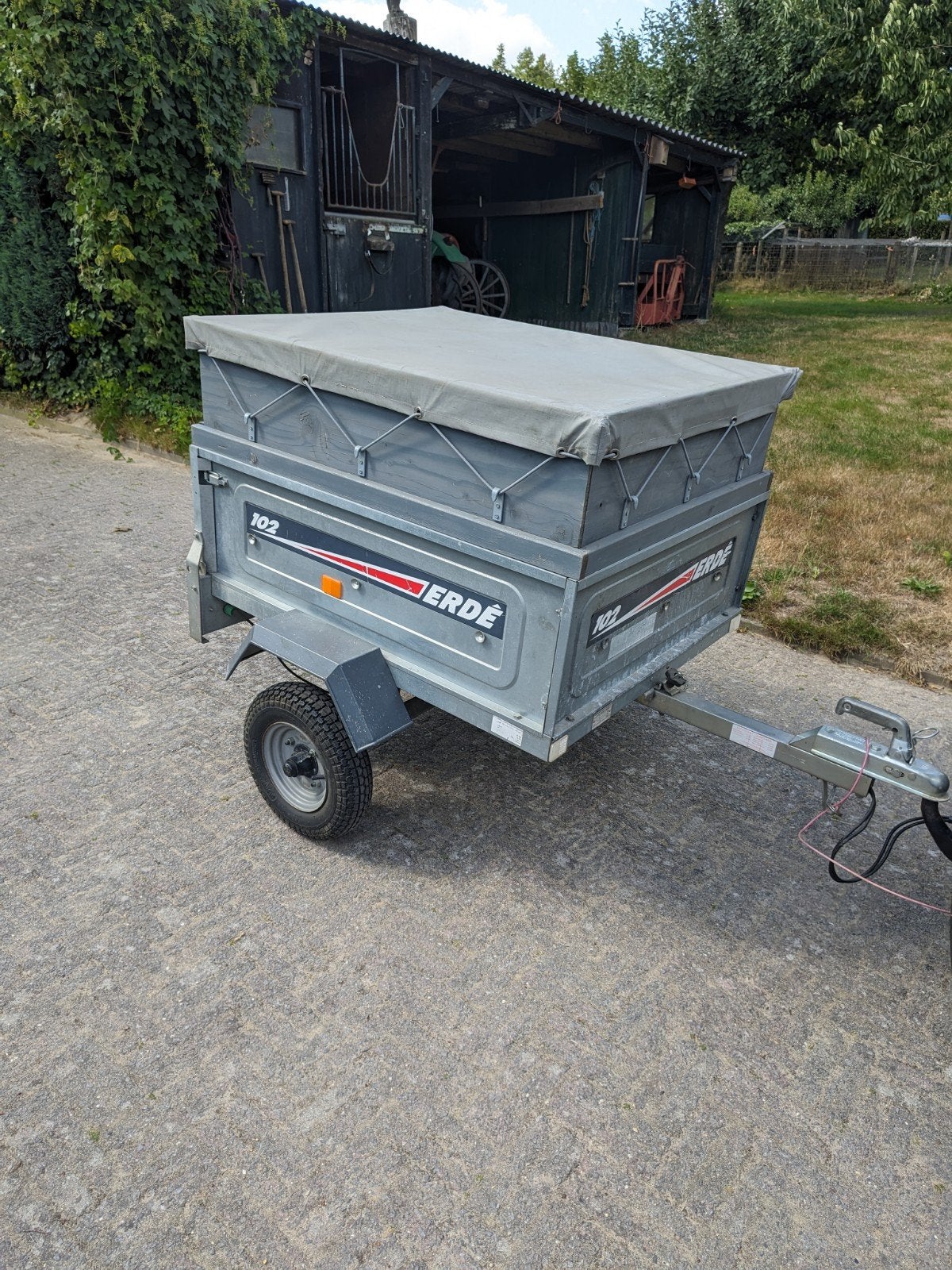 Erdė 102 aanhangwagen met houten opbouw en dekzeil, Auto diversen, Ophalen, Gebruikt
