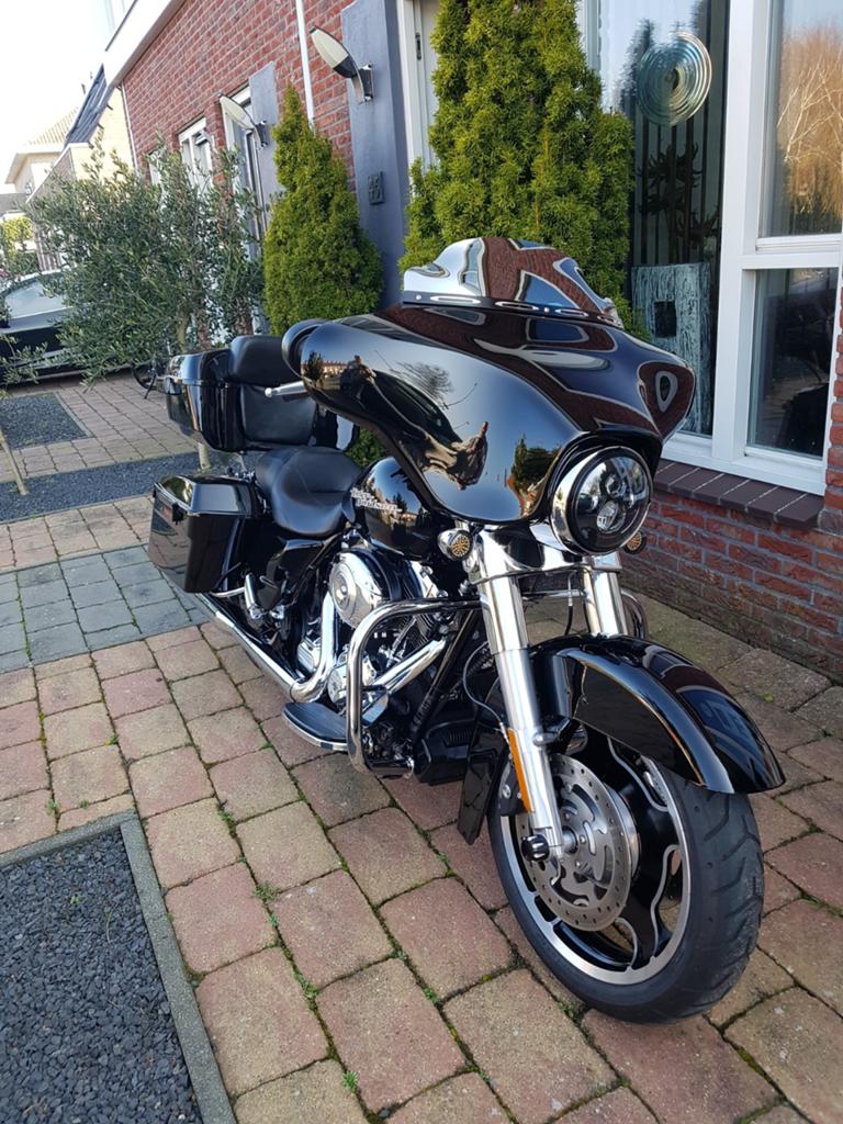 Harley Davidson Streetglide 2013 - Zeer goede staat!, Motoren, Motoren | Harley-Davidson, 2 cilinders, LED Verlichting, Particulier