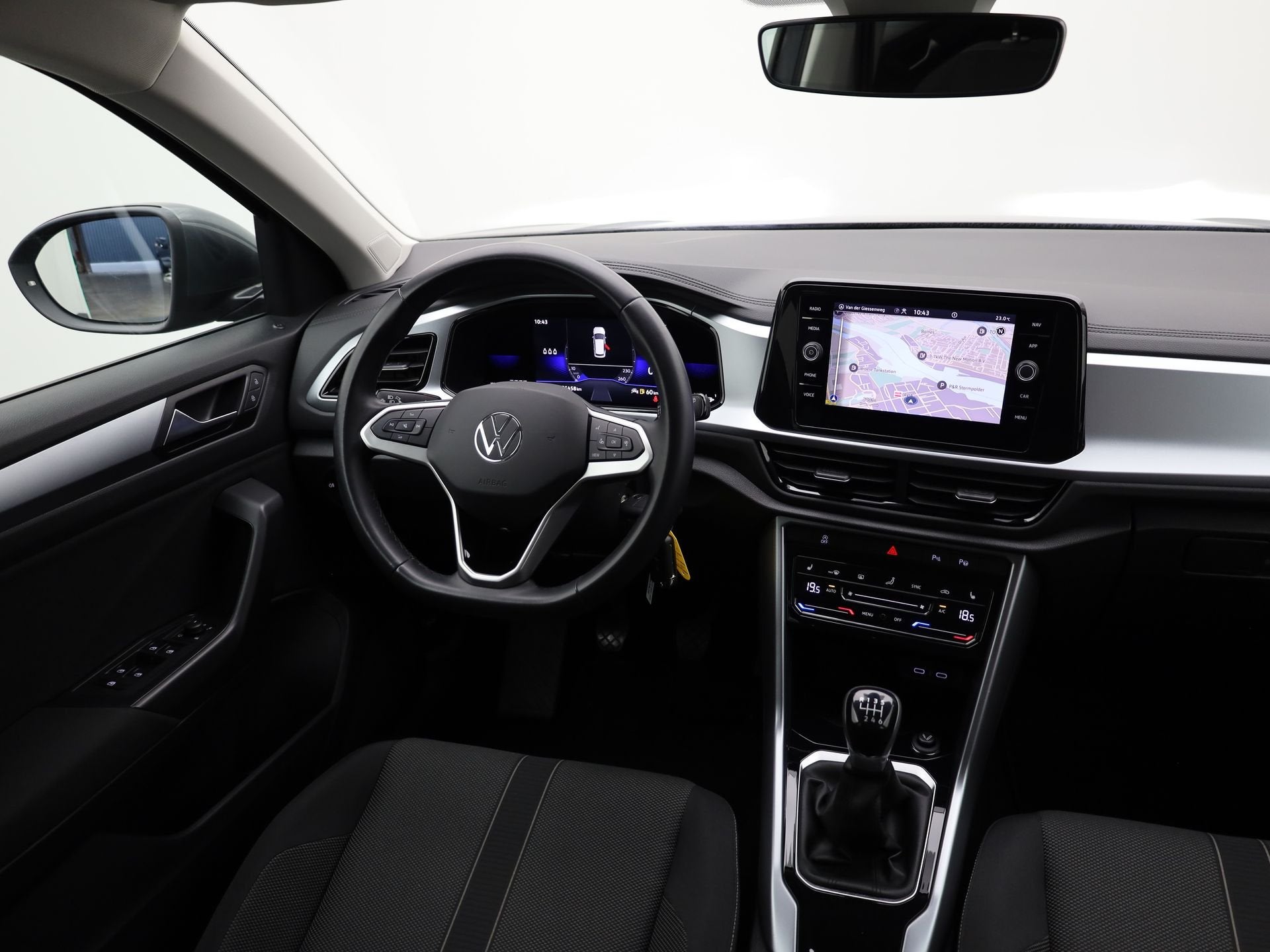 Volkswagen T-Roc 1.0 TSI Life Business | Stoelverwarming | A, Auto's, Volkswagen, Voorwielaandrijving, 12 maanden, Stof, Gebruikt