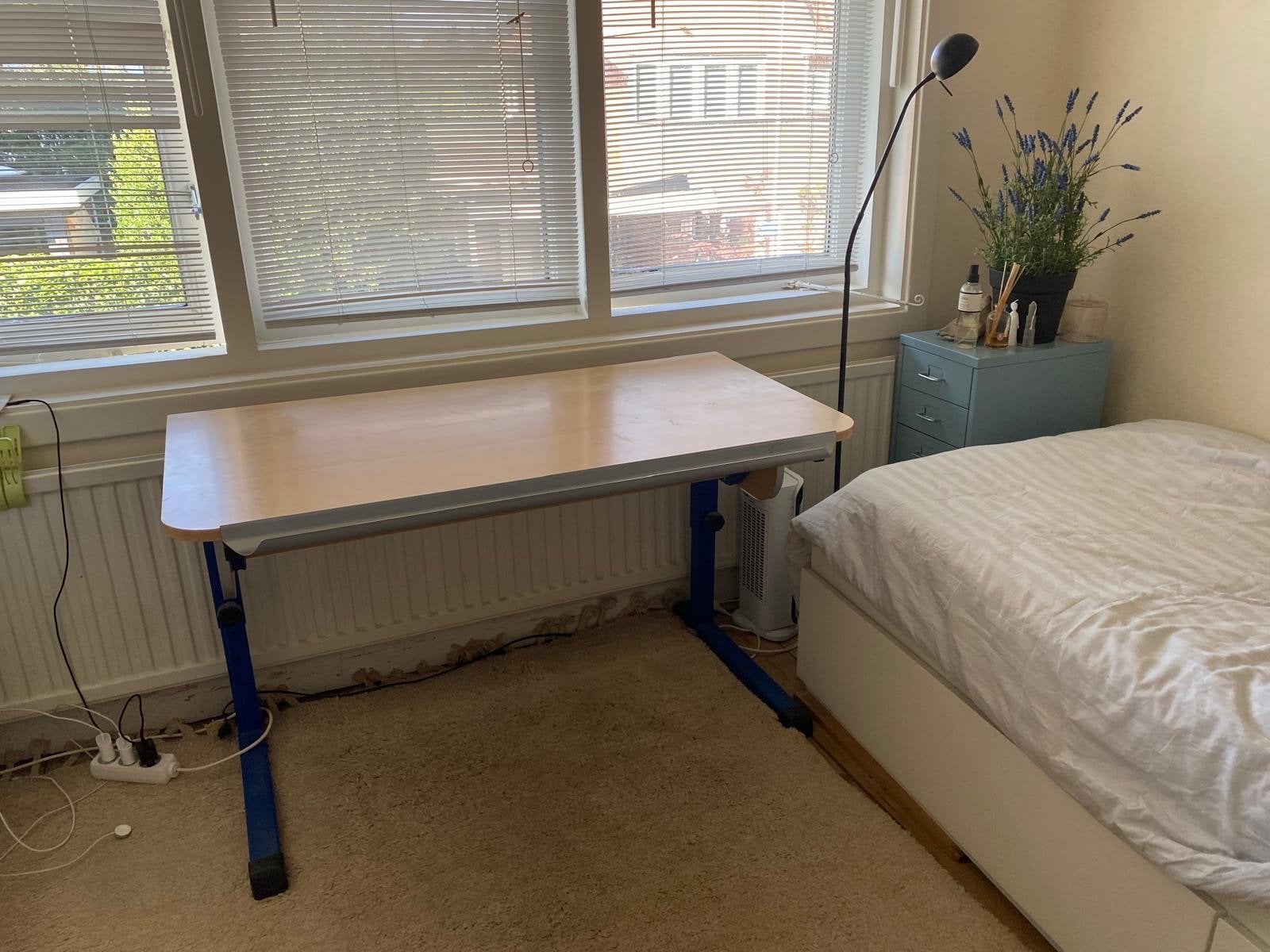 TMC Tekentafel - Kantelbaar, in hoogte verstelbaar, Ophalen, Gebruikt, Minder dan 130 cm