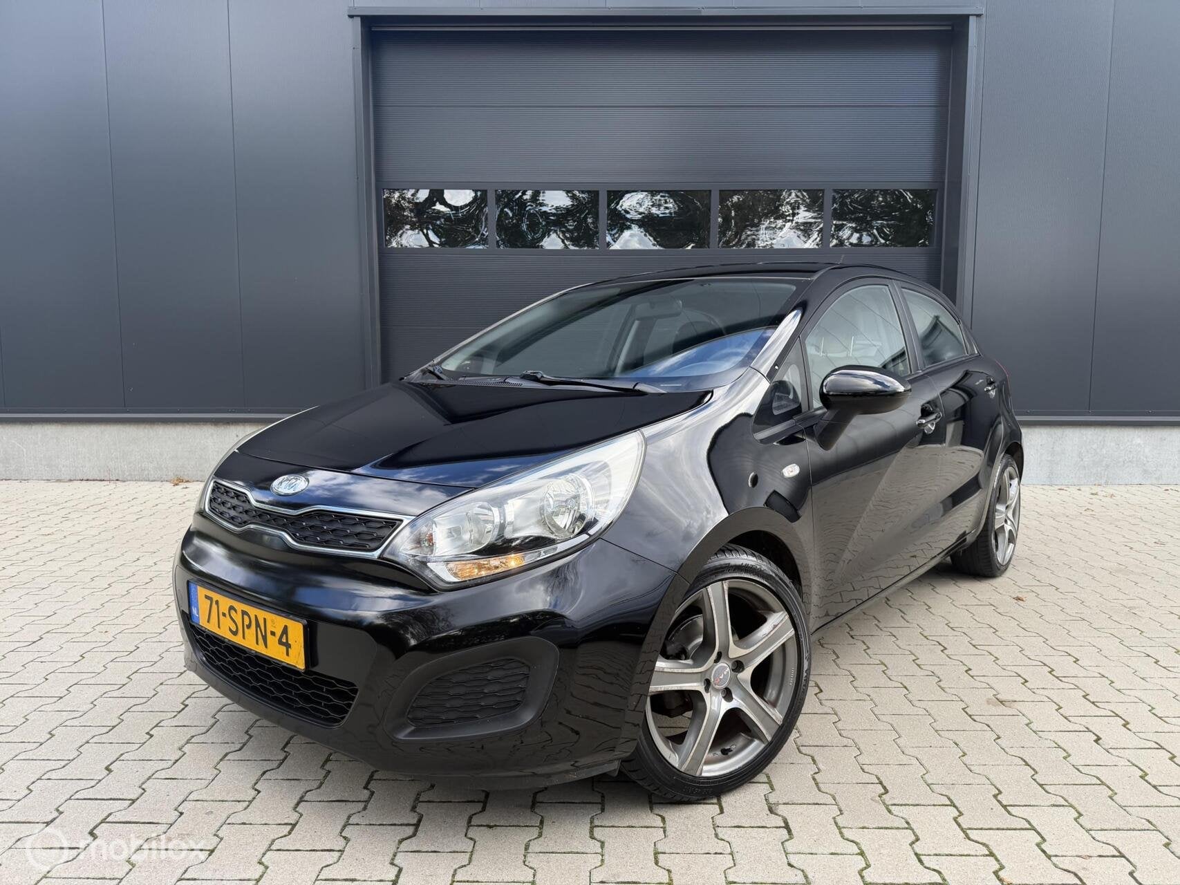 Kia Rio 1.2 CVVT Comfort Pack In Airco | APK I NAP, Auto's, Euro 5, 4 cilinders, Verwarmde buitenspiegels, Zwart
