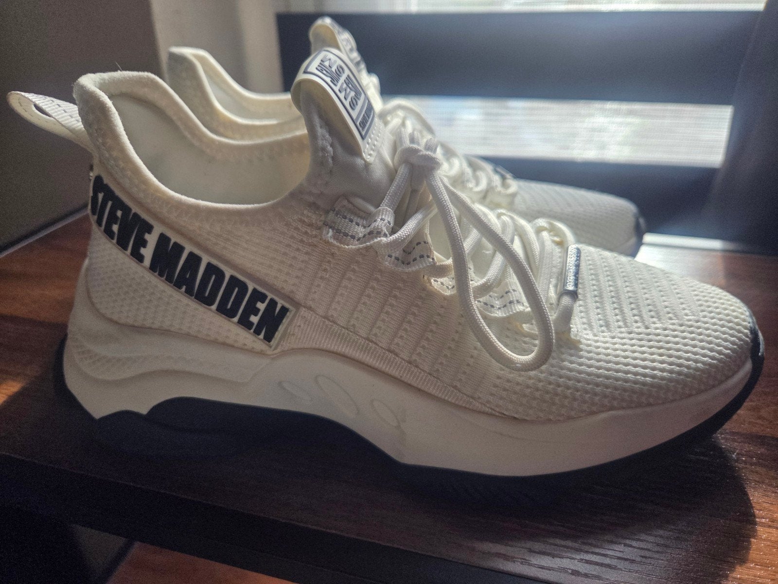 Steve Madden Sneakers - Stijlvolle Witte Sportschoenen, Ophalen, Wit, Steve Madden, Sneakers of Gympen