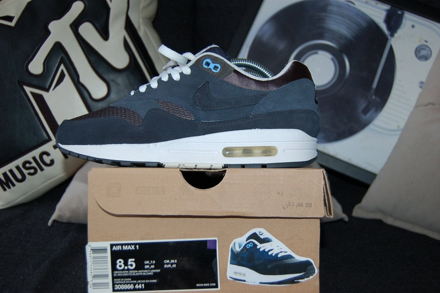 AIR MAX 1 'WEST PACK - OBSIDIAN' - Maat 42, Blauw, Ophalen of Verzenden, Sneakers of Gympen, Zo goed als nieuw