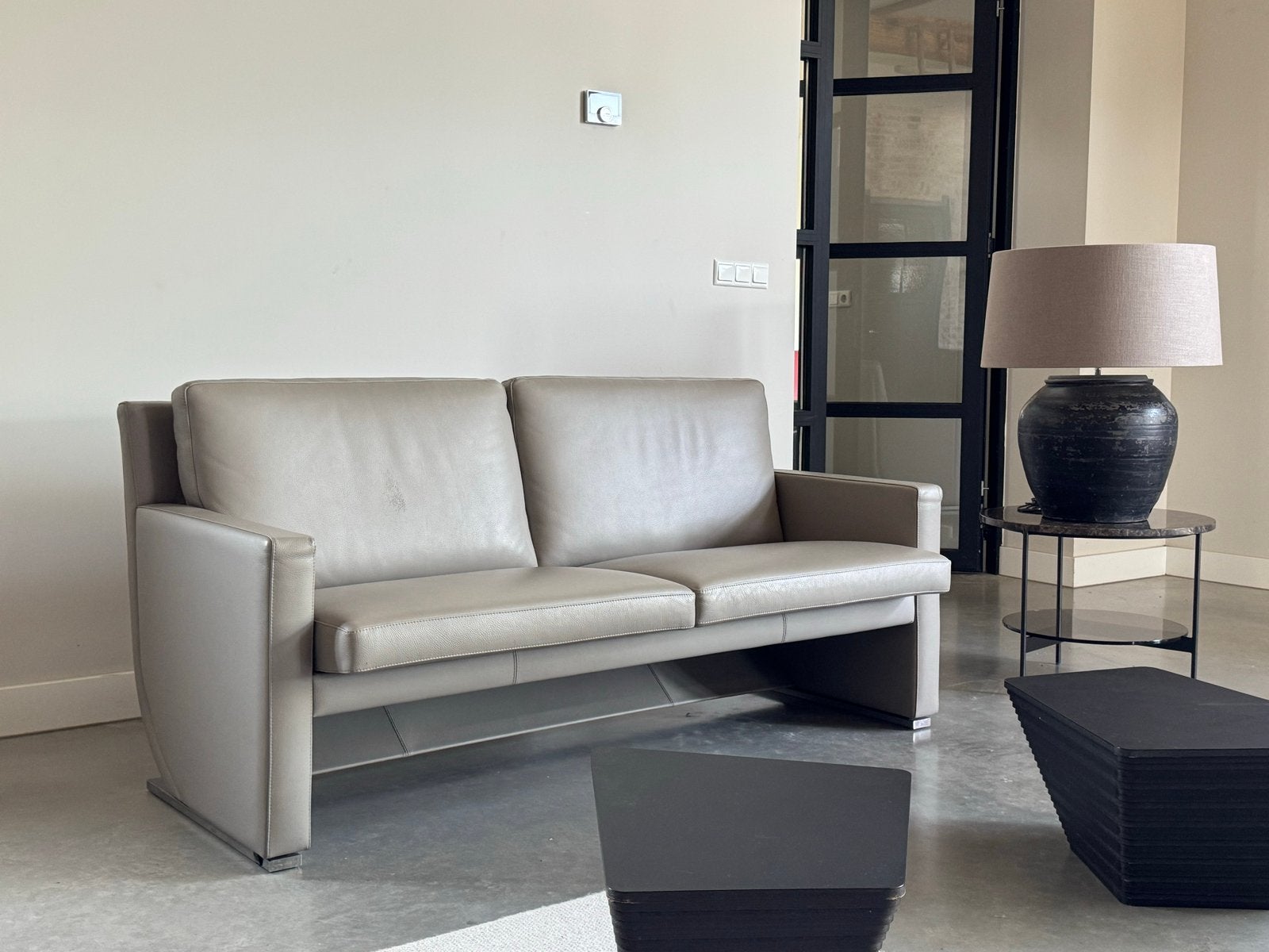 Leolux Timandra 2,5 pers leer -  als nieuw - leer - 172 cm, Huis en Inrichting, Banken | Bankstellen, Pode gelderland leolux jori Design stock senioren