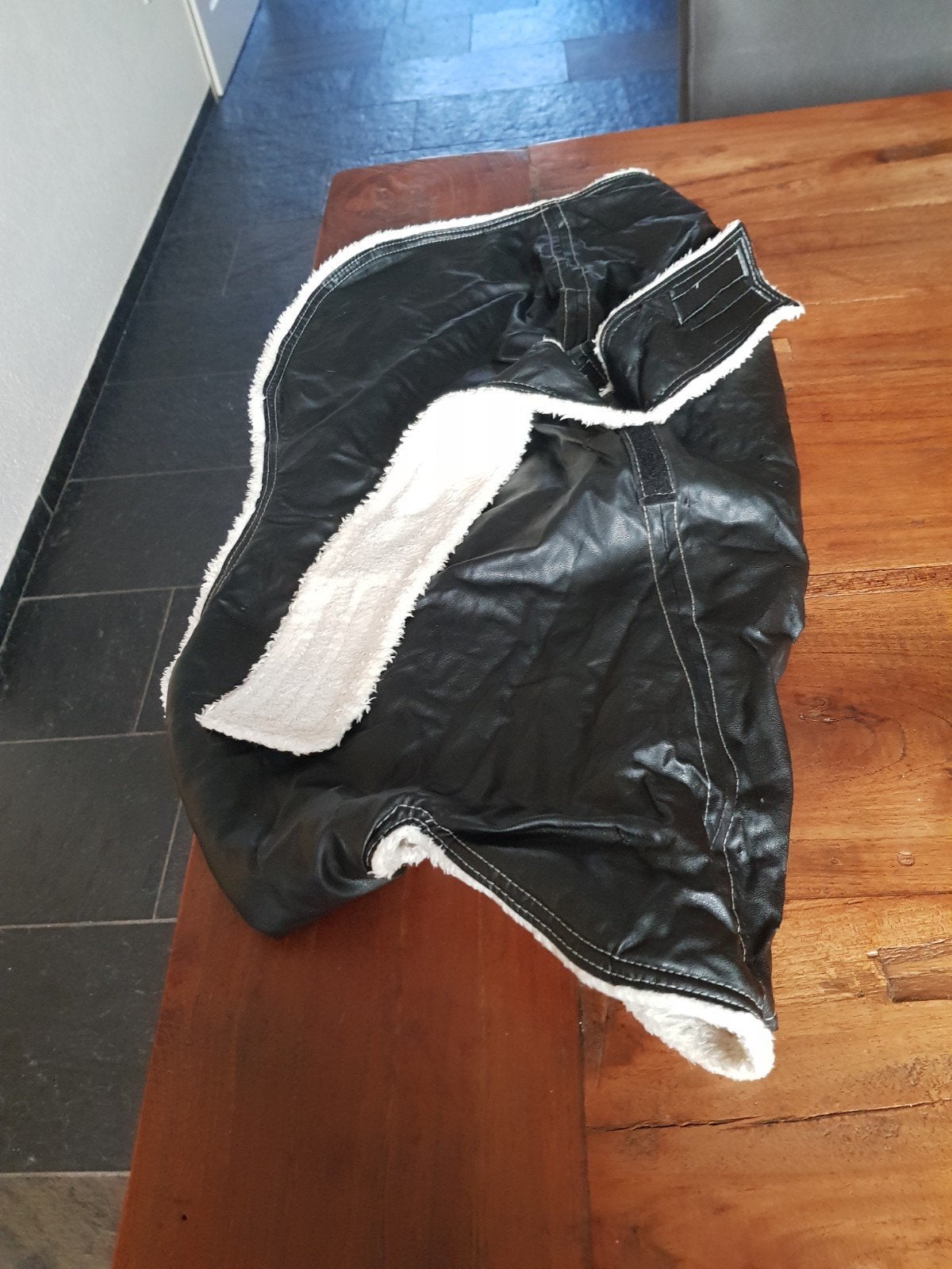 regenjasje voor hondje van ongeveer 20 kg l, Ophalen, Zo goed als nieuw