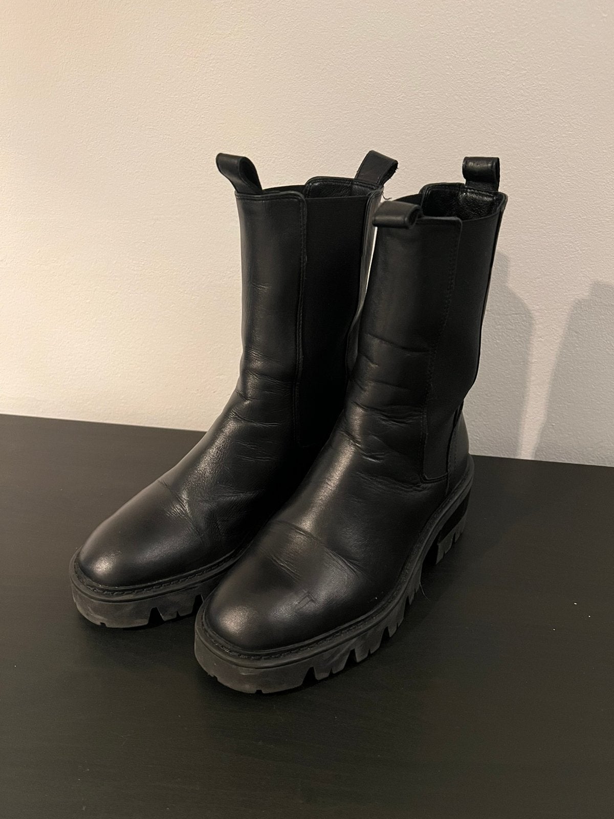 Laarzen Omoda, Kleding | Dames, Hoge laarzen, Zwart, Ophalen of Verzenden, Gedragen