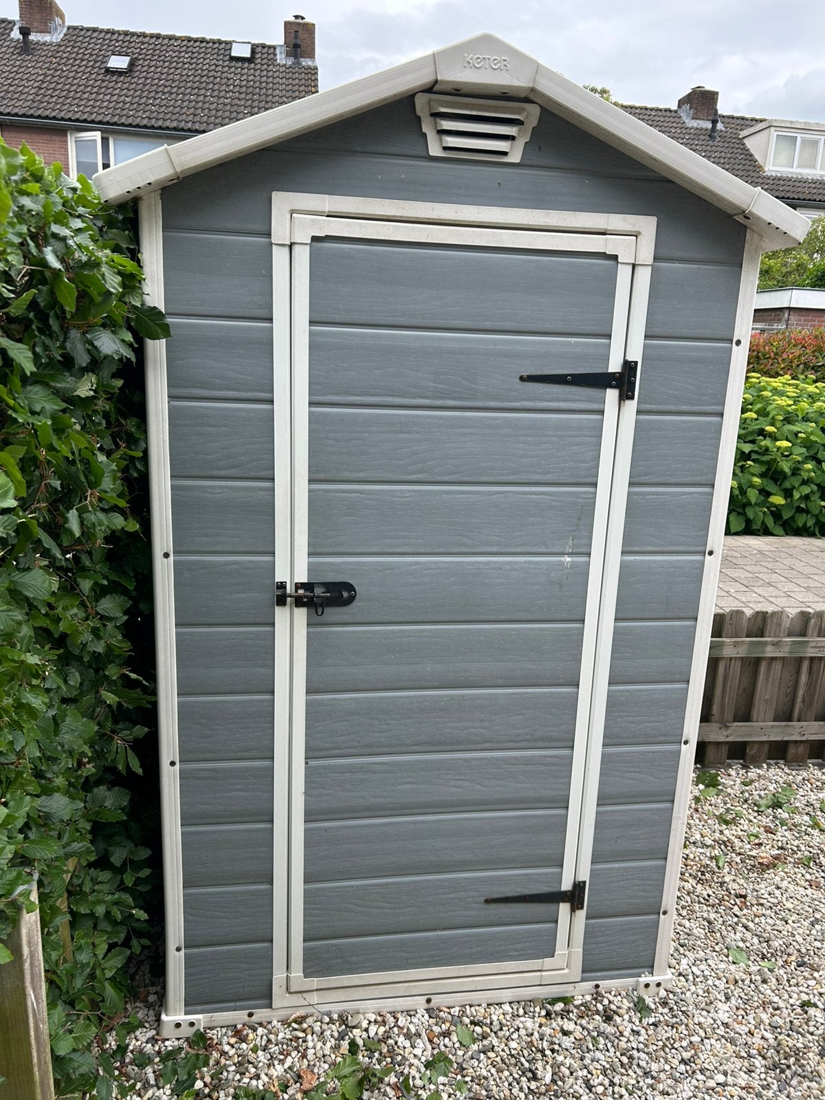 Keter tuinhuisje, Minder dan 250 cm, Kunststof, Gebruikt, Tuinhuis