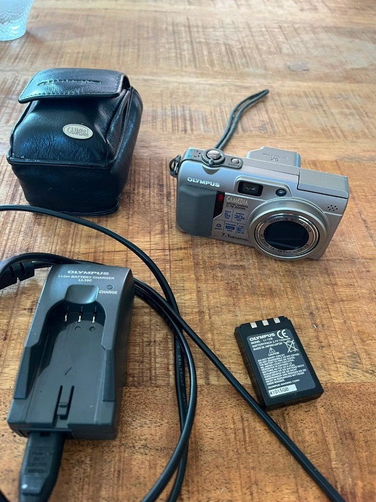 Olympus digitale camera, Audio, Tv en Foto, Fotocamera's Digitaal, 7 megapixels, Ophalen of Verzenden, Zo goed als nieuw, Olympus
