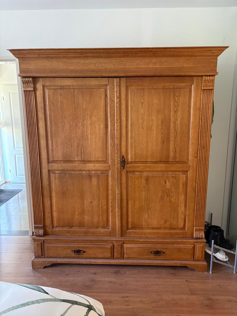 Eiken kast met 2 lades, Ophalen, Gebruikt, Met deur(en), 150 tot 200 cm