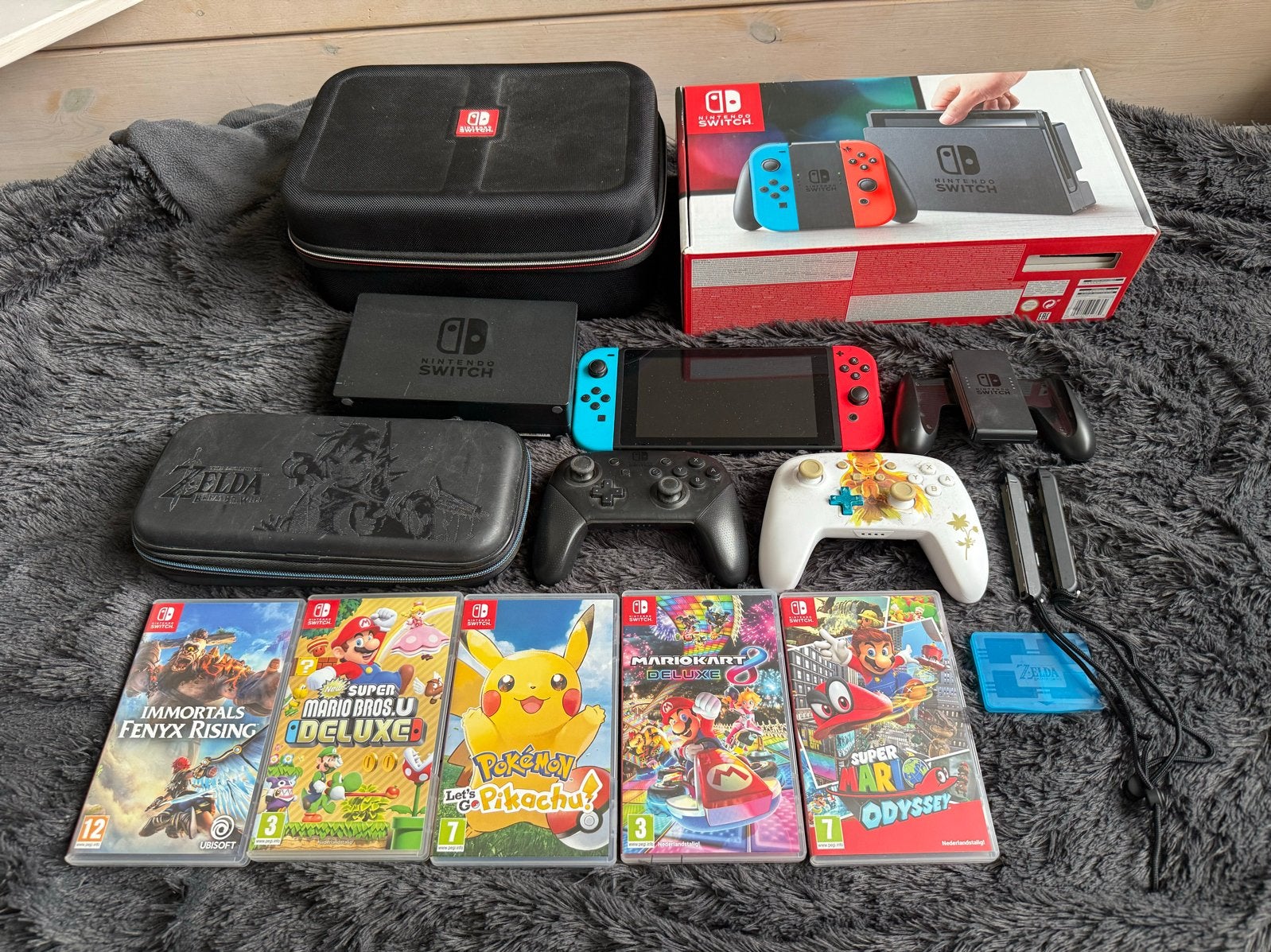 Nintendo Switch bundel, Met games, Ophalen of Verzenden, Zo goed als nieuw, Switch Original