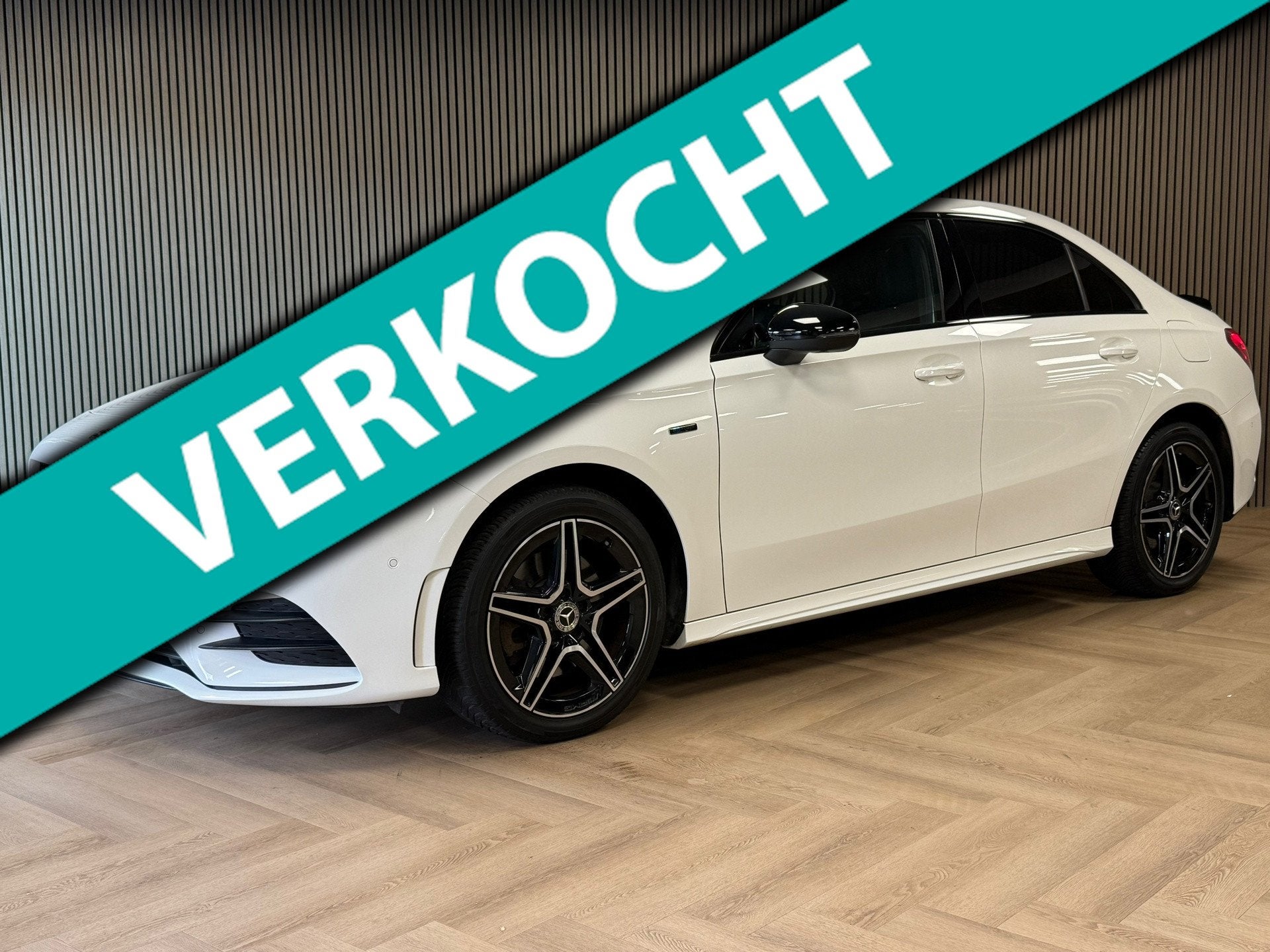 Mercedes-Benz A-klasse 250e Business Solution AMG Limited SF, Auto's, Mercedes-Benz, Dealer onderhouden, Gebruikt, 4 cilinders