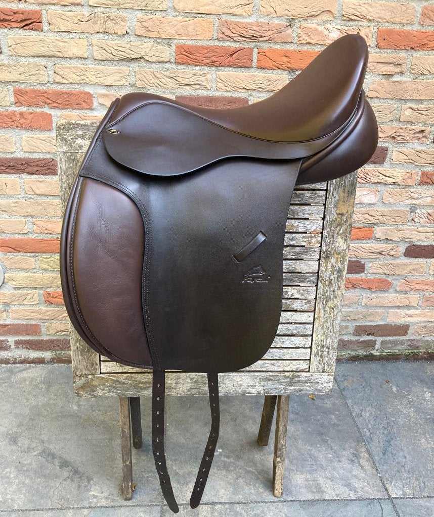 Parelli veelzijdigheidszadel Fluidity, 18 inch, boom 3, Gebruikt, Extra wijd, Vlakke zit, Overige merken
