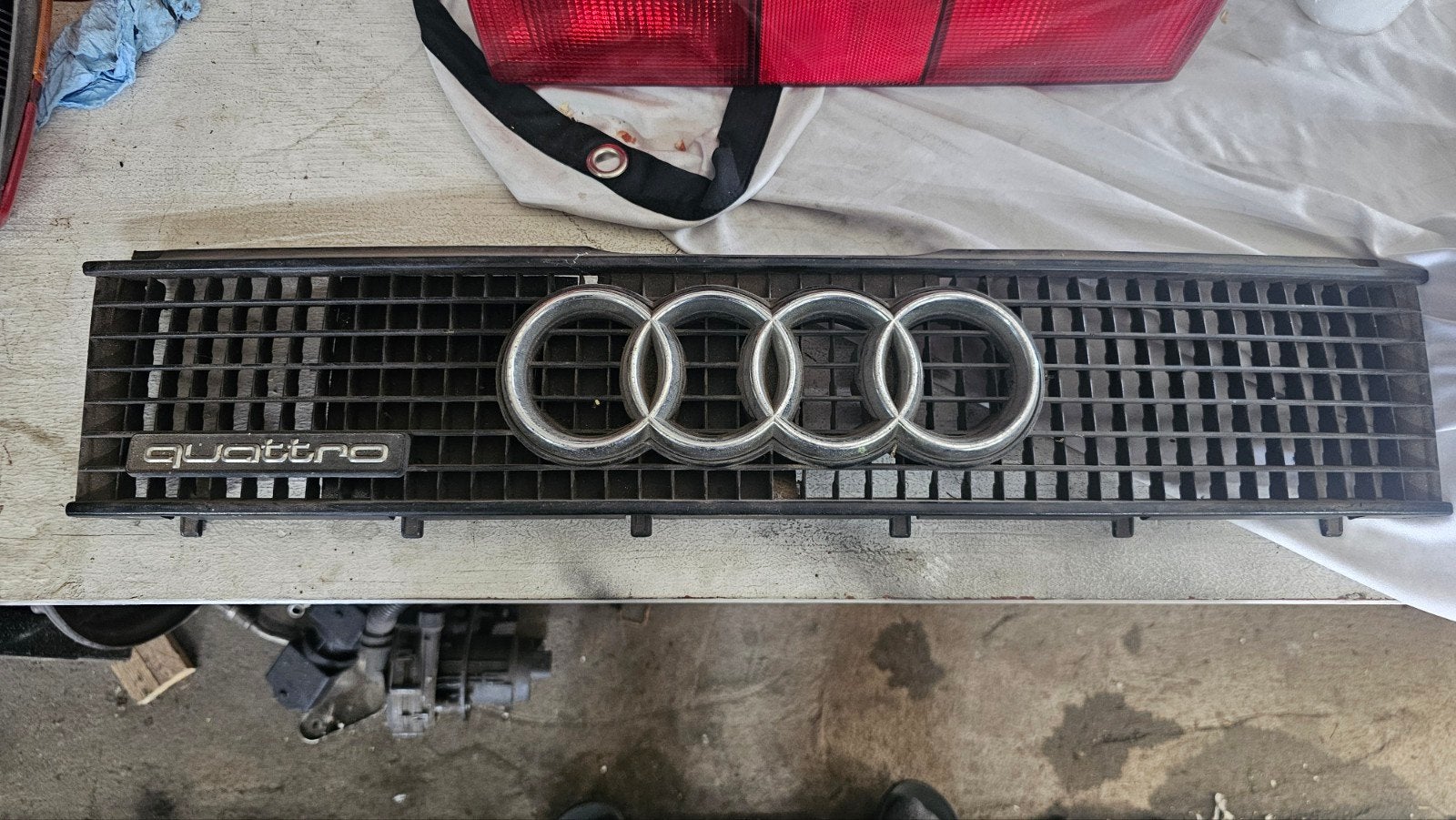 Audi 80/90/Coupe B3 Quattro Grille - Origineel, Ophalen of Verzenden, Gebruikt, Audi