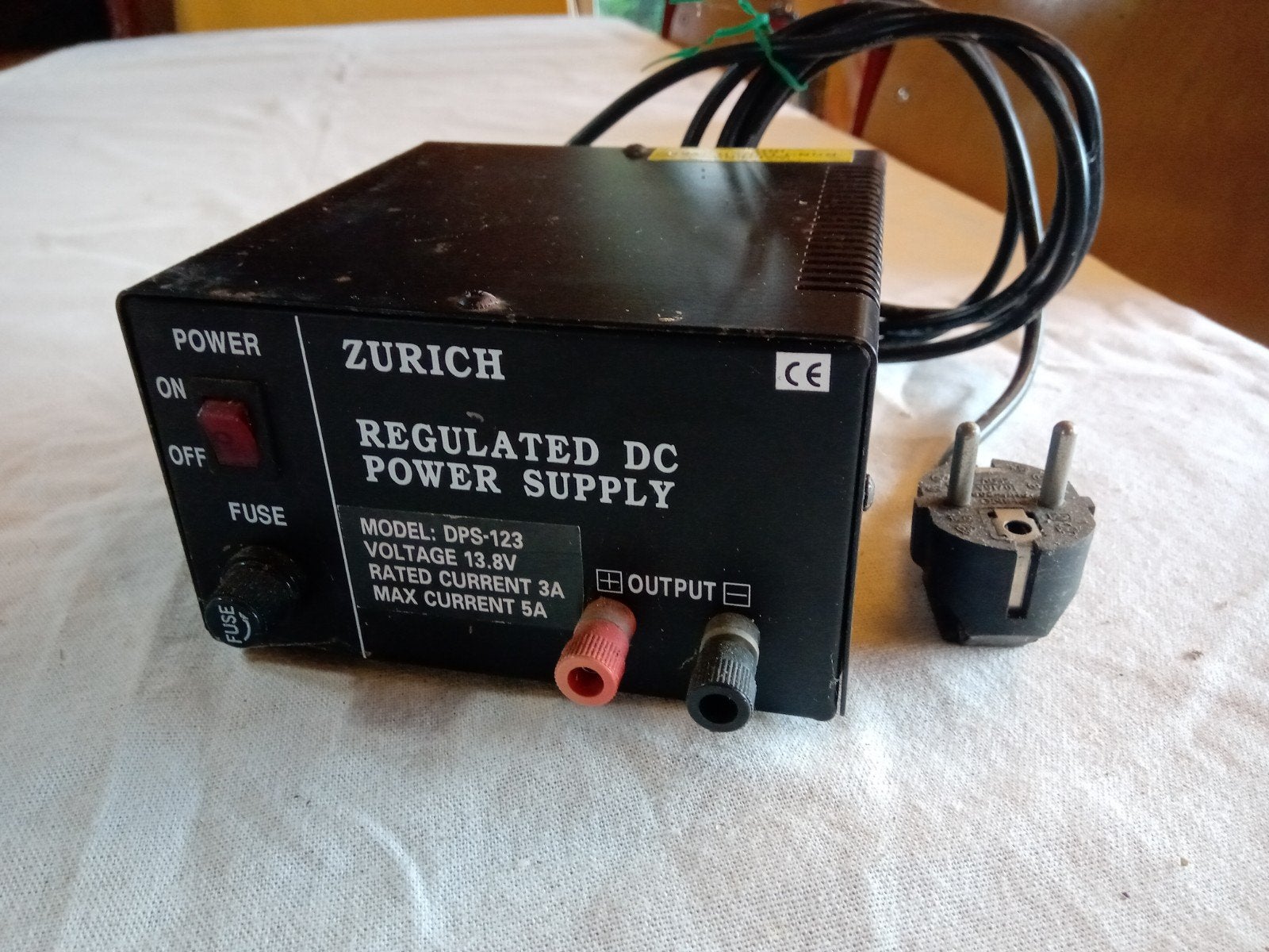 Zurich Gereguleerde DC Voeding DPS-123, Ophalen of Verzenden