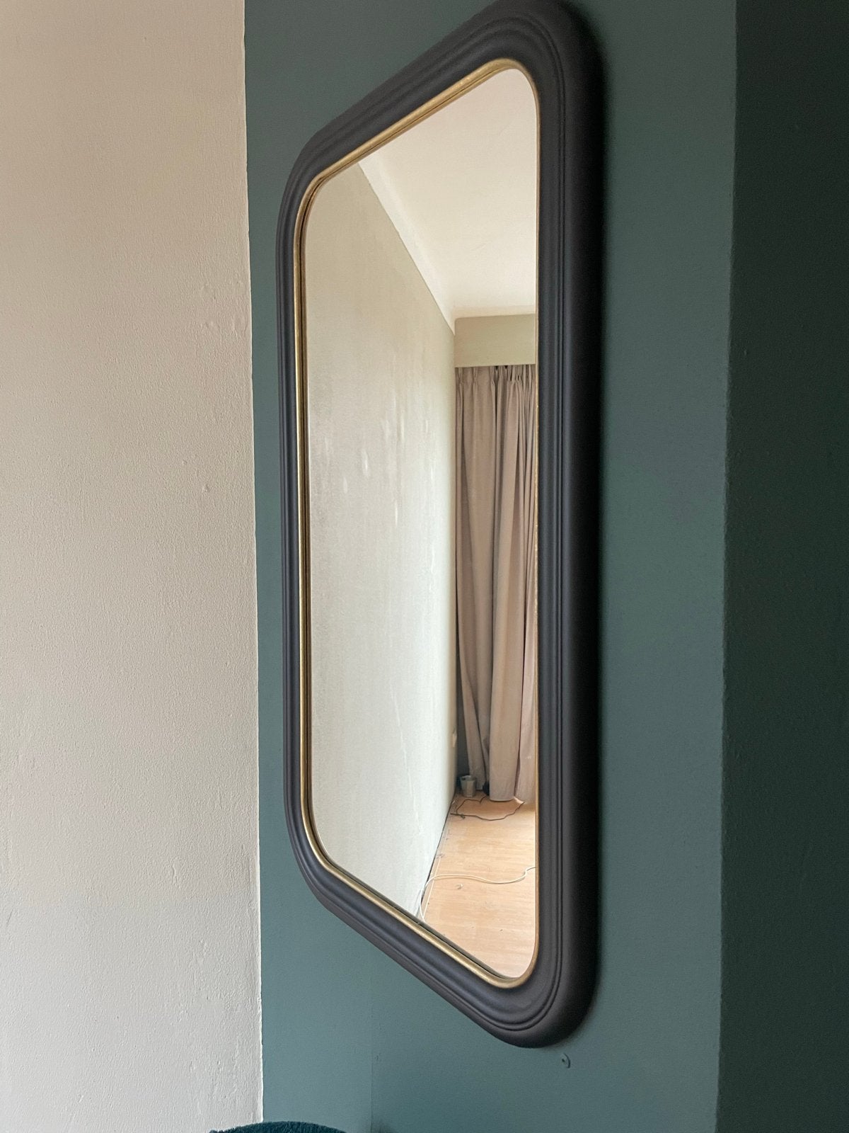 Almarod IKEA 120*70 met zwarte lijst en gouden rand, Ophalen, 100 tot 150 cm, Zo goed als nieuw, Rechthoekig