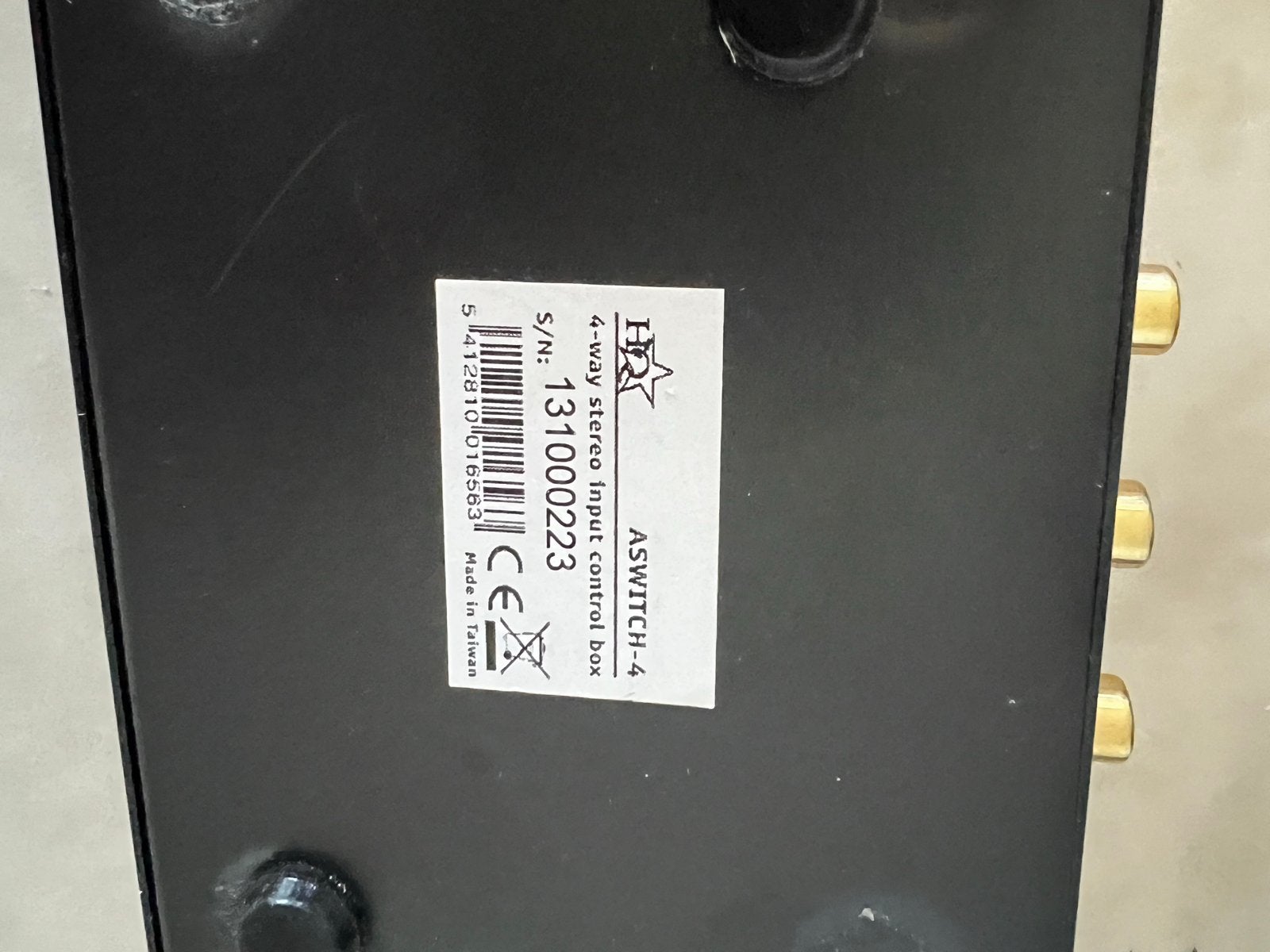 HDA ASWITCH-4 4-weg stereo audio input control box, Audio, Tv en Foto, Ophalen of Verzenden, Gebruikt, Minder dan 2 meter, Overige kabels