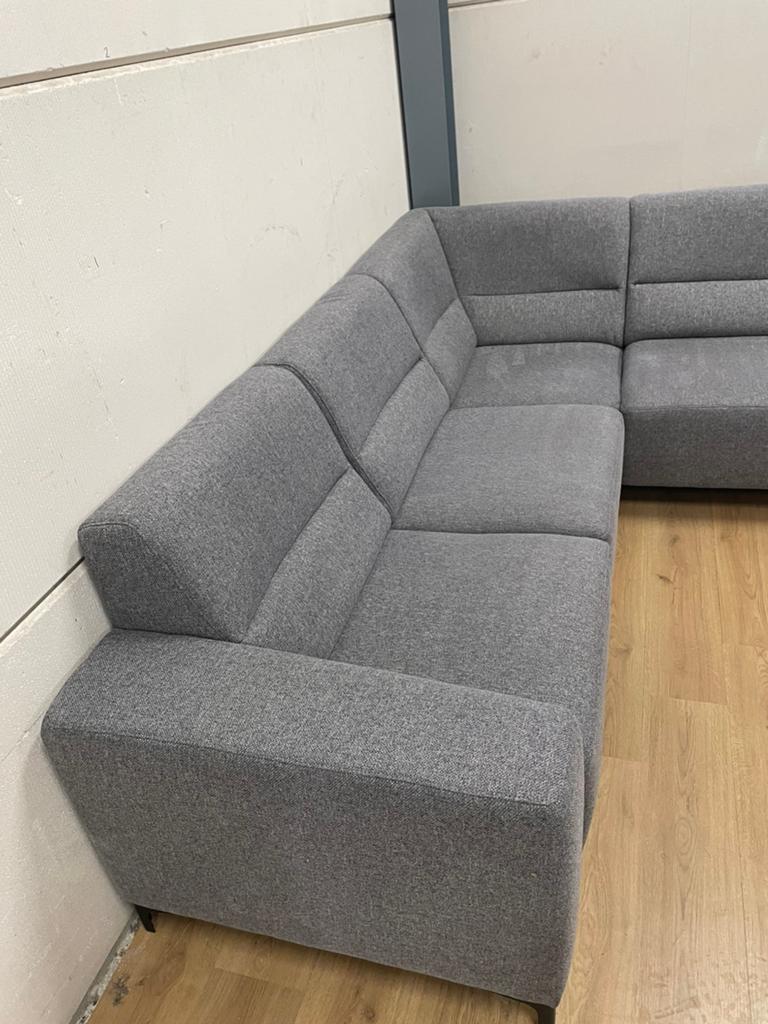 Mooie luxe grijze hoekbank - GEREINIGD!!!, Huis en Inrichting, Ophalen, 250 tot 300 cm, Luxe, Hoekbank
