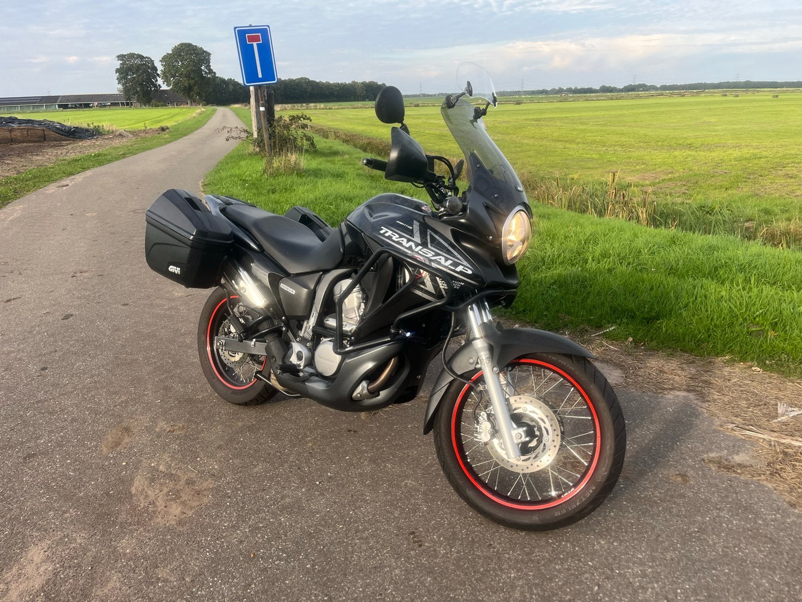 Honda Transalp XL700V, Motoren, Particulier, Gebruikt, Toermotor