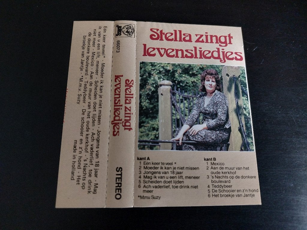 STELLA - STELLA ZINGT LEVENSLIEDJES (MC), 1 bandje, Ophalen of Verzenden, Zo goed als nieuw, Origineel
