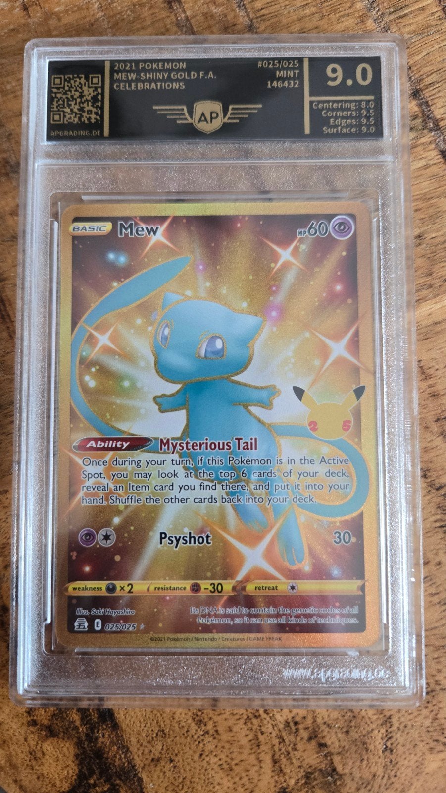 Pokémon Mew Shiny Gold F.A. Celebrations AP Graded 9.0, Hobby en Vrije tijd, Verzamelkaartspellen | Pokémon, Ophalen of Verzenden