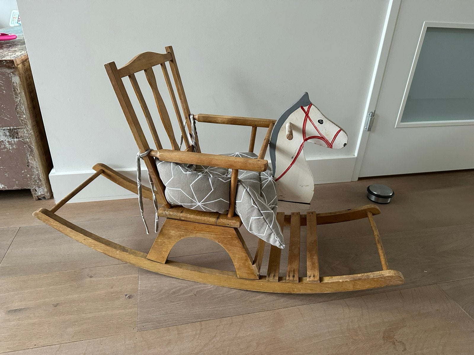 Vintage houten hobbelpaard, Ophalen, Gebruikt, Rij- of Hobbelspeelgoed