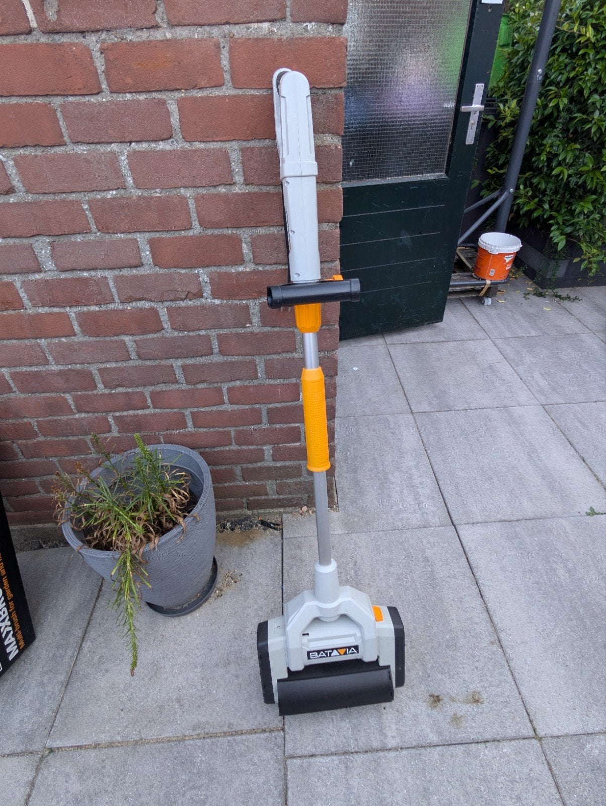 Batavia Maxxbrush - Elektrische Bezem voor Tuin, Ophalen, Zo goed als nieuw, Bezem, Batavia